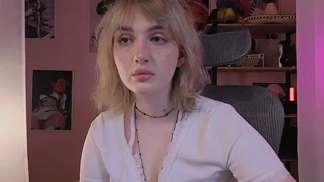 ELLIEJAY online show from April 14, 5:34 am