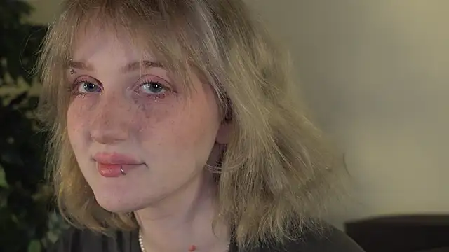 ELLIEJAY online show from March 26, 5:17 am