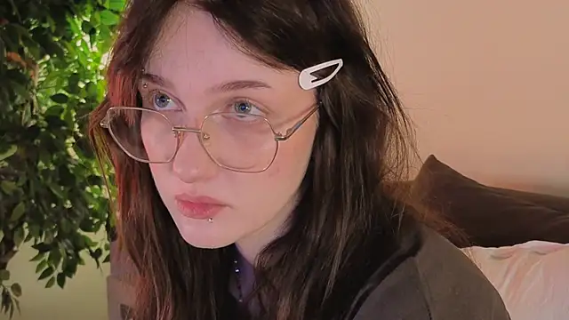 ELLIEJAY online show from November 20, 5:19 am