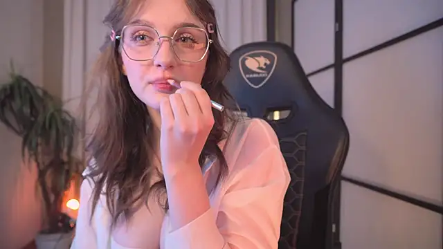 ELLIEJAY online show from February 26, 8:36 pm