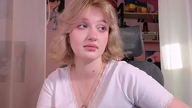 ELLIEJAY online show from March 11, 5:12 am