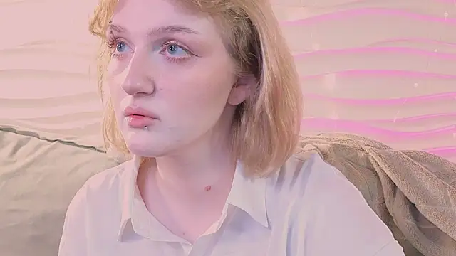 ELLIEJAY online show from February 1, 5:27 am