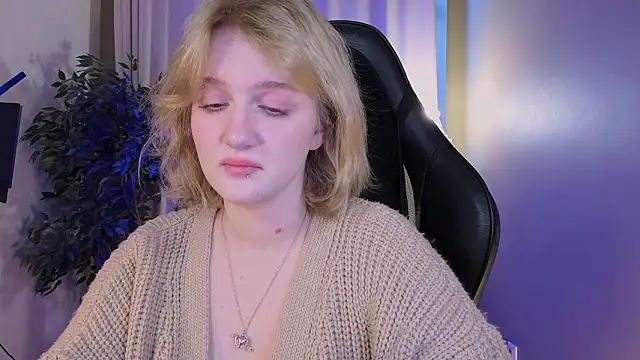 ELLIEJAY online show from March 7, 5:14 am