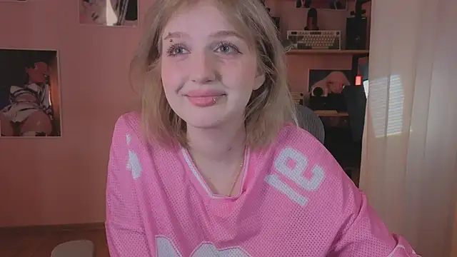 ELLIEJAY online show from March 29, 5:20 am