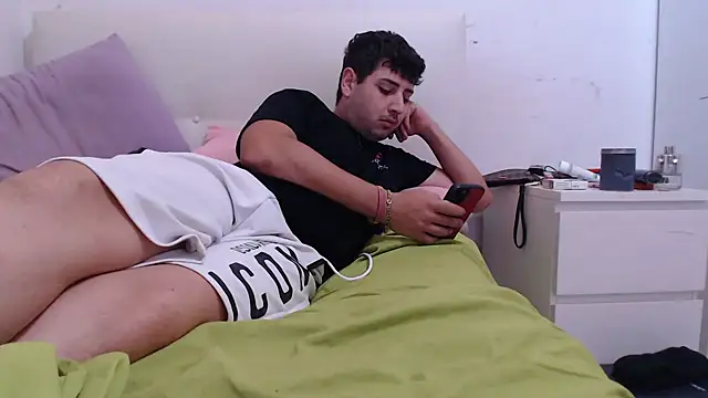 claudio20031 online show from September 18, 5:32 am