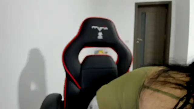 amiraisa11 online show from February 20, 3:14 am