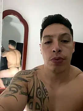 milangym127 online show from December 17, 5:12 am