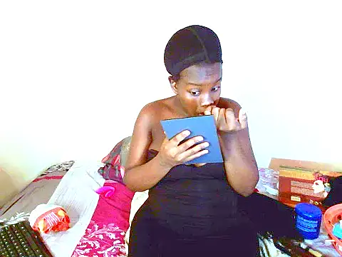 Snapshot of dinnykrazx chatting on February 1, 7:47 am dinnykrazx online show from February 1, 7:47 am