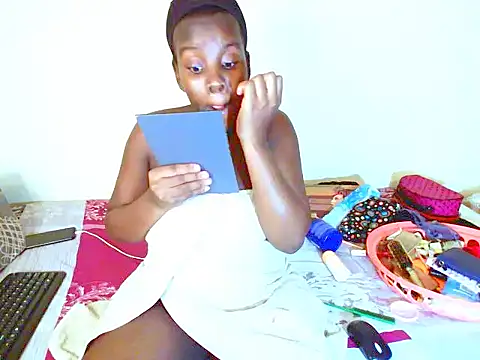 Snapshot of dinnykrazx chatting on January 31, 4:59 pm dinnykrazx online show from January 31, 4:59 pm