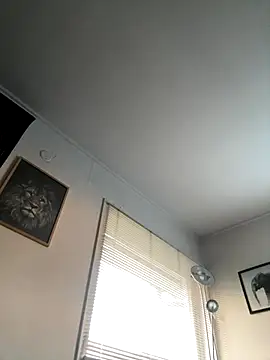 Elrubiolargo online show from September 17, 6:04 am