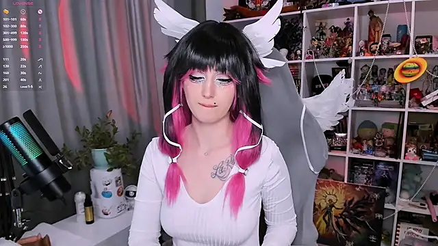 ohclementine online show from February 18, 2:46 pm