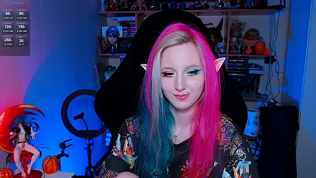Snapshot of ohclementine chatting on December 5, 10:28 am ohclementine online show from December 5, 10:28 am