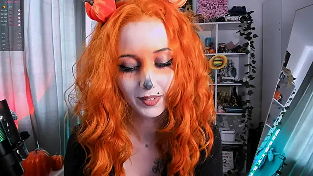 Snapshot of ohclementine chatting on October 20, 8:48 am ohclementine online show from October 20, 8:48 am