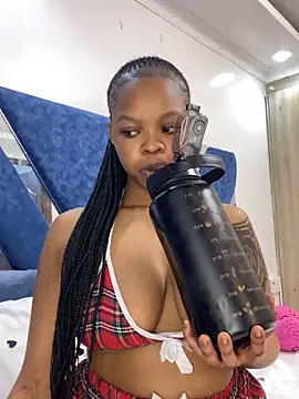 Snapshot of SexxyLunar chatting on September 24, 12:29 am SexxyLunar online show from September 24, 12:29 am