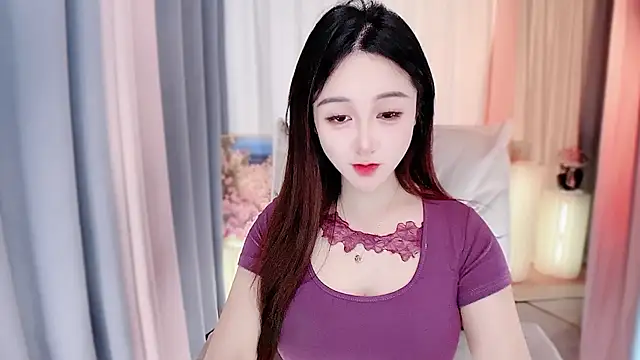 Snapshot of Liiniie-Lovers chatting on December 8, 12:02 am Liiniie-Lovers online show from December 8, 12:02 am