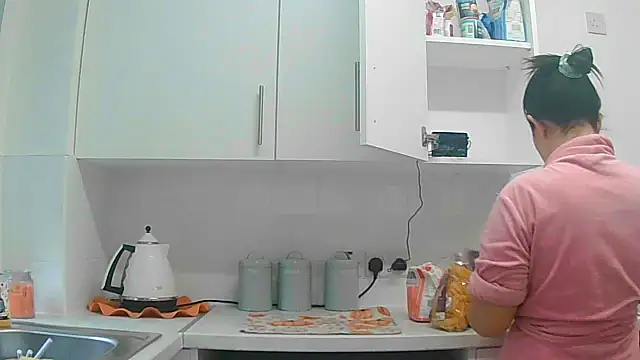 Snapshot of magical_mia chatting on October 7, 8:59 am magical mia online show from October 7, 8:59 am