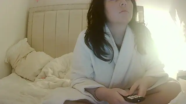 Snapshot of magical_mia chatting on November 19, 10:04 am magical mia online show from November 19, 10:04 am