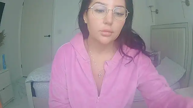 magical mia online show from May 20, 7:38 am
