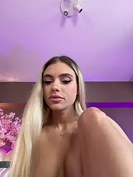 HaileyMadow online show from February 14, 8:03 am