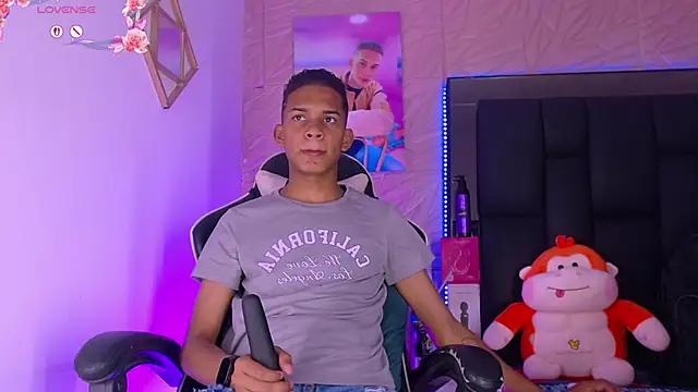 dilan alfonzo online show from May 8, 5:00 am