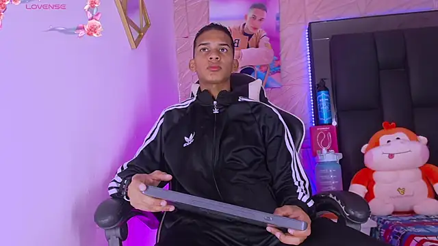 dilan alfonzo online show from March 13, 4:06 am