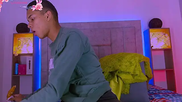 dilan alfonzo online show from December 15, 12:44 pm