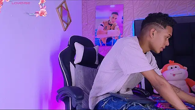dilan alfonzo online show from June 2, 6:08 pm