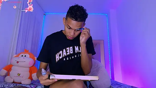 dilan alfonzo online show from July 8, 3:24 pm