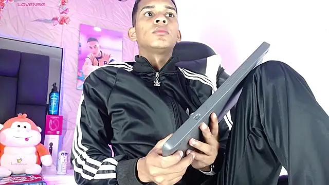 dilan alfonzo online show from April 15, 4:29 am