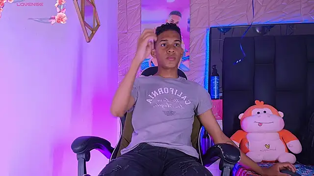 dilan alfonzo online show from May 24, 4:18 pm