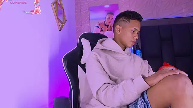 dilan alfonzo online show from April 23, 4:52 am