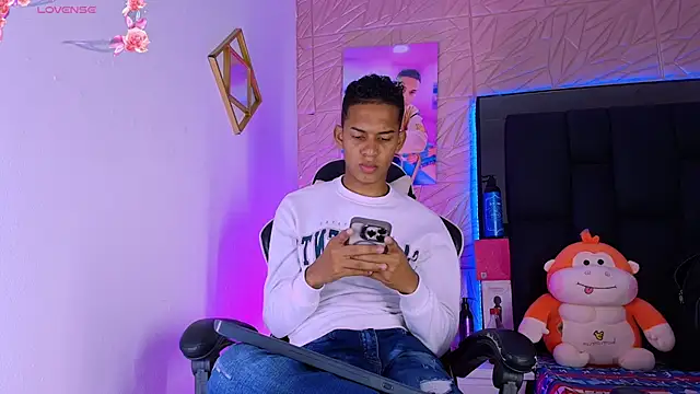 dilan alfonzo online show from May 27, 2:13 pm