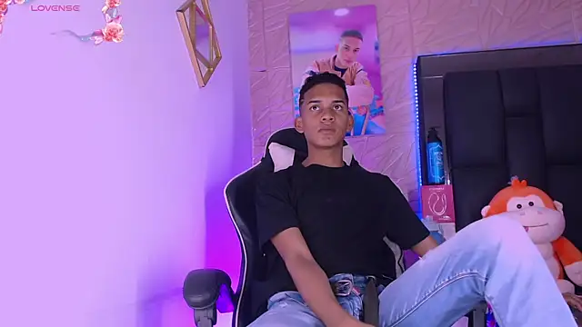 dilan alfonzo online show from May 6, 4:16 am