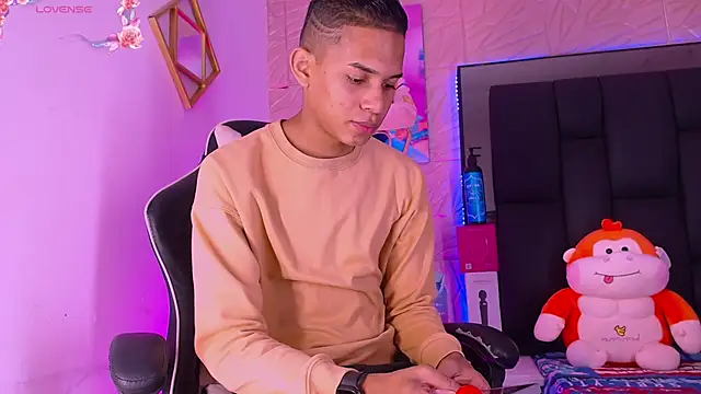 dilan alfonzo online show from February 23, 7:25 pm