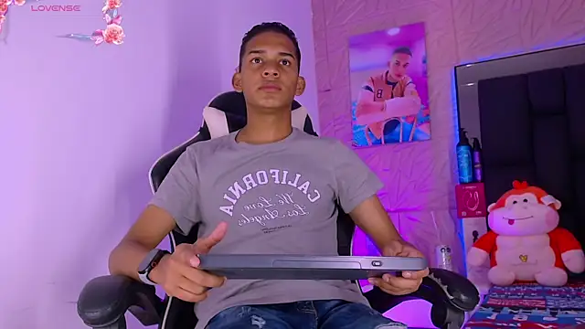 dilan alfonzo online show from April 16, 4:13 am