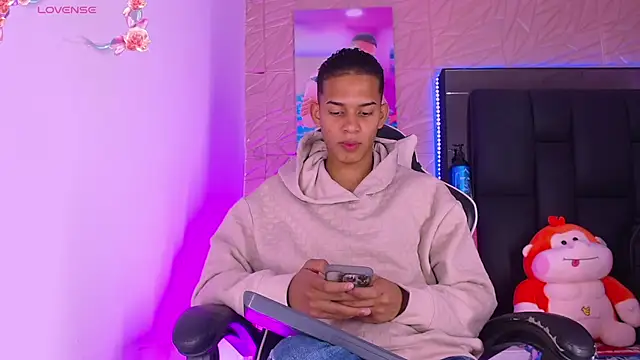 dilan alfonzo online show from March 28, 3:51 am