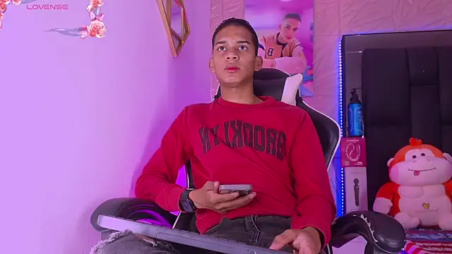 dilan alfonzo online show from March 20, 4:02 am