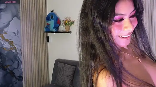 LissaWiild online show from October 28, 1:32 pm