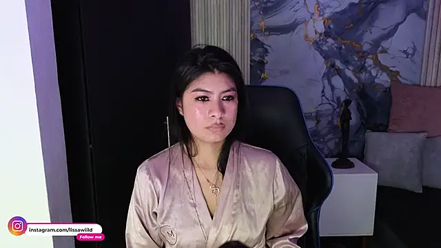 Snapshot of LissaWiild chatting on May 15, 8:07 pm LissaWiild online show from May 15, 8:07 pm