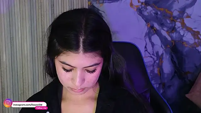 Snapshot of LissaWiild chatting on June 6, 2:11 pm LissaWiild online show from June 6, 2:11 pm