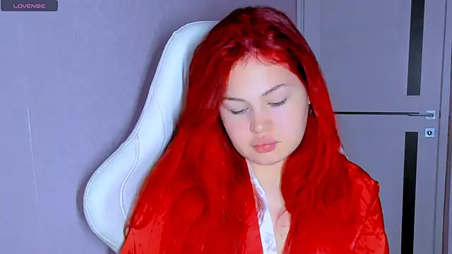 Snapshot of MissClarks chatting on November 6, 8:24 pm MissClarks online show from November 6, 8:24 pm