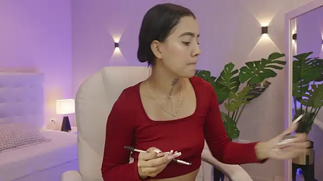 miagomezweb1 online show from November 24, 1:00 pm