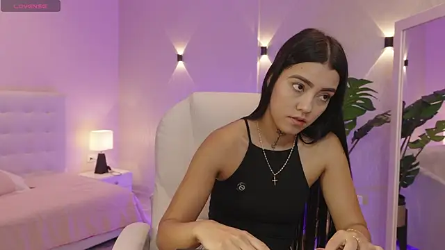 miagomezweb1 online show from October 25, 12:50 pm