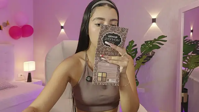 miagomezweb1 online show from November 19, 1:44 pm