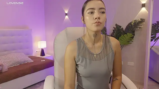 miagomezweb1 online show from November 8, 12:31 pm