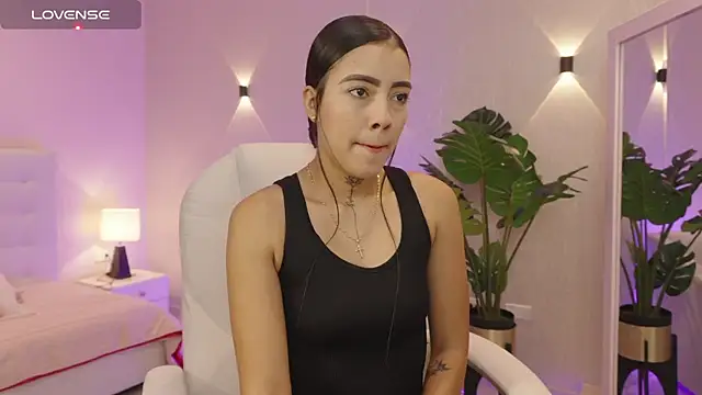 miagomezweb1 online show from October 11, 1:34 pm