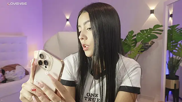 miagomezweb1 online show from November 22, 12:48 pm