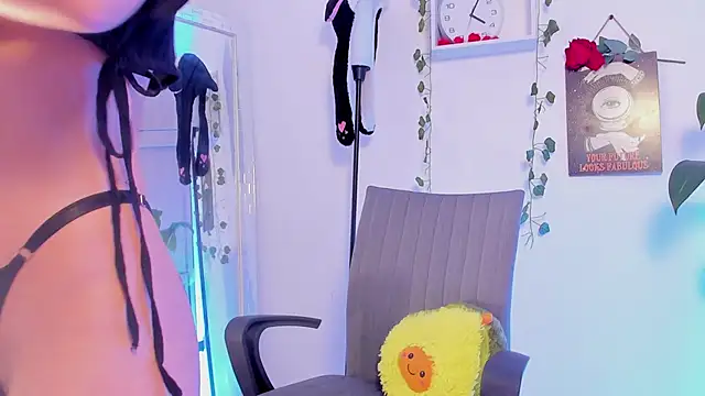 Snapshot of GenesisWhite chatting on March 15, 9:09 am GenesisWhite online show from March 15, 9:09 am