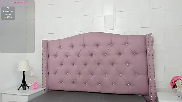 MonicaSchwartz online show from February 18, 7:32 pm