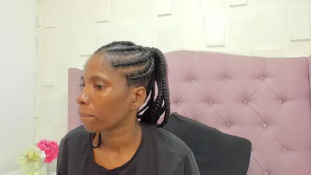 Snapshot of MonicaSchwartz chatting on March 11, 5:35 pm MonicaSchwartz online show from March 11, 5:35 pm